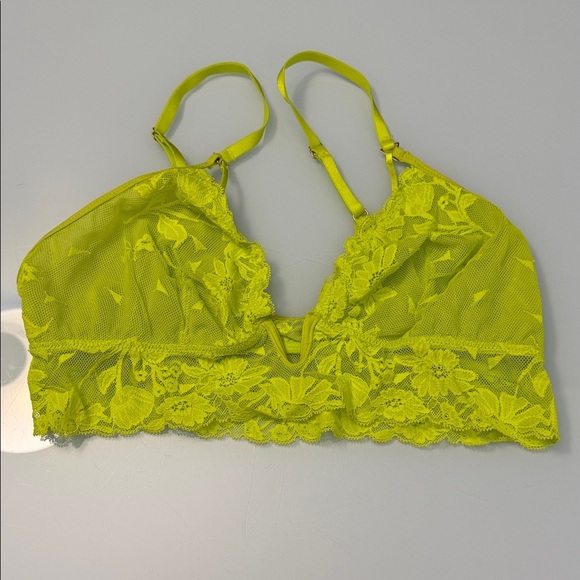 aerie Other - Aerie Lace Bralette with Plunge Neckline